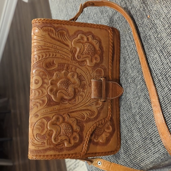Gaitan Vintage Tooled Leather Purse - Picture 1 of 16